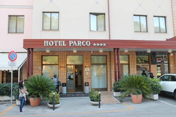 Hotel Parco Castelfidardo Buitenkant foto